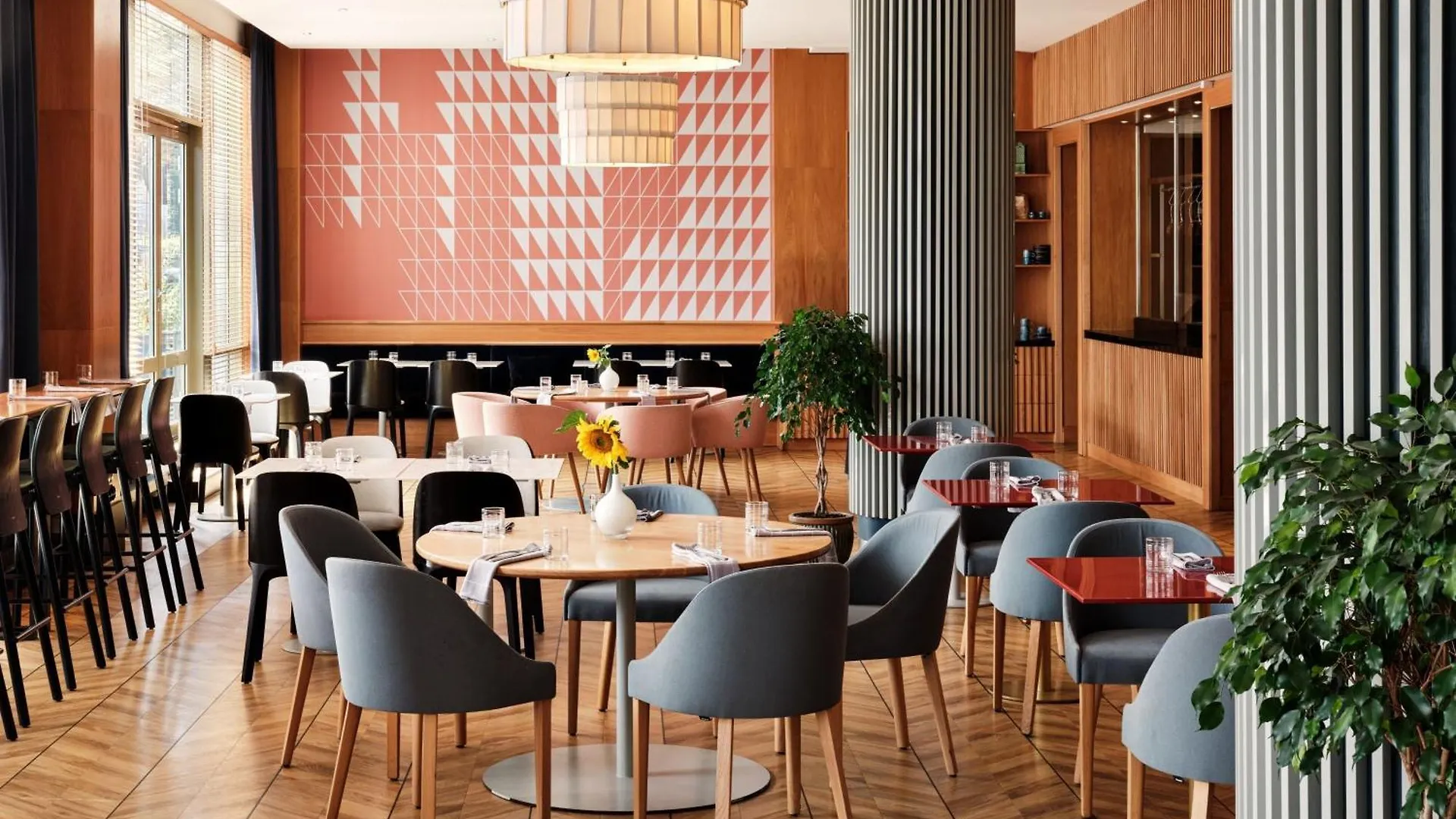 Sheraton Poznan Hotel 5*,
