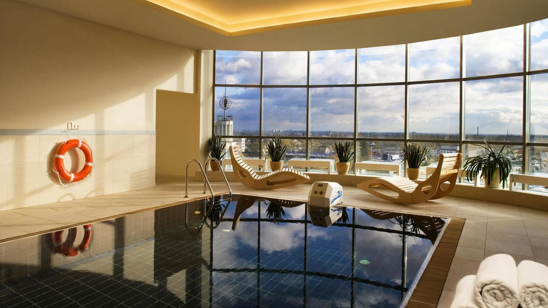 Sheraton Poznan Hotel